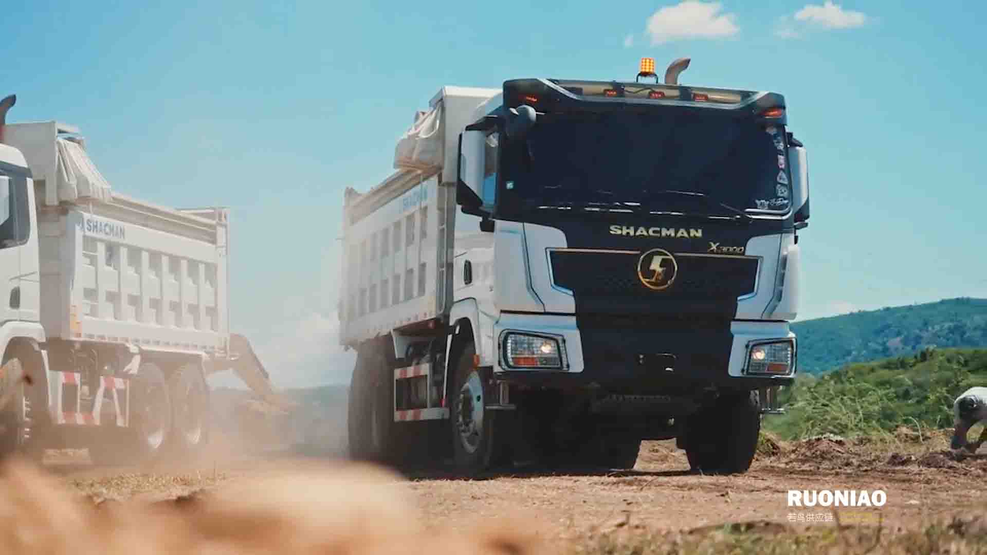 SHACMAN X3000 6×4 Camión Volquete 🇵🇪